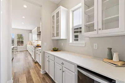 27620 E Lakeview Drive, Aurora, CO 80016 - Photo 12