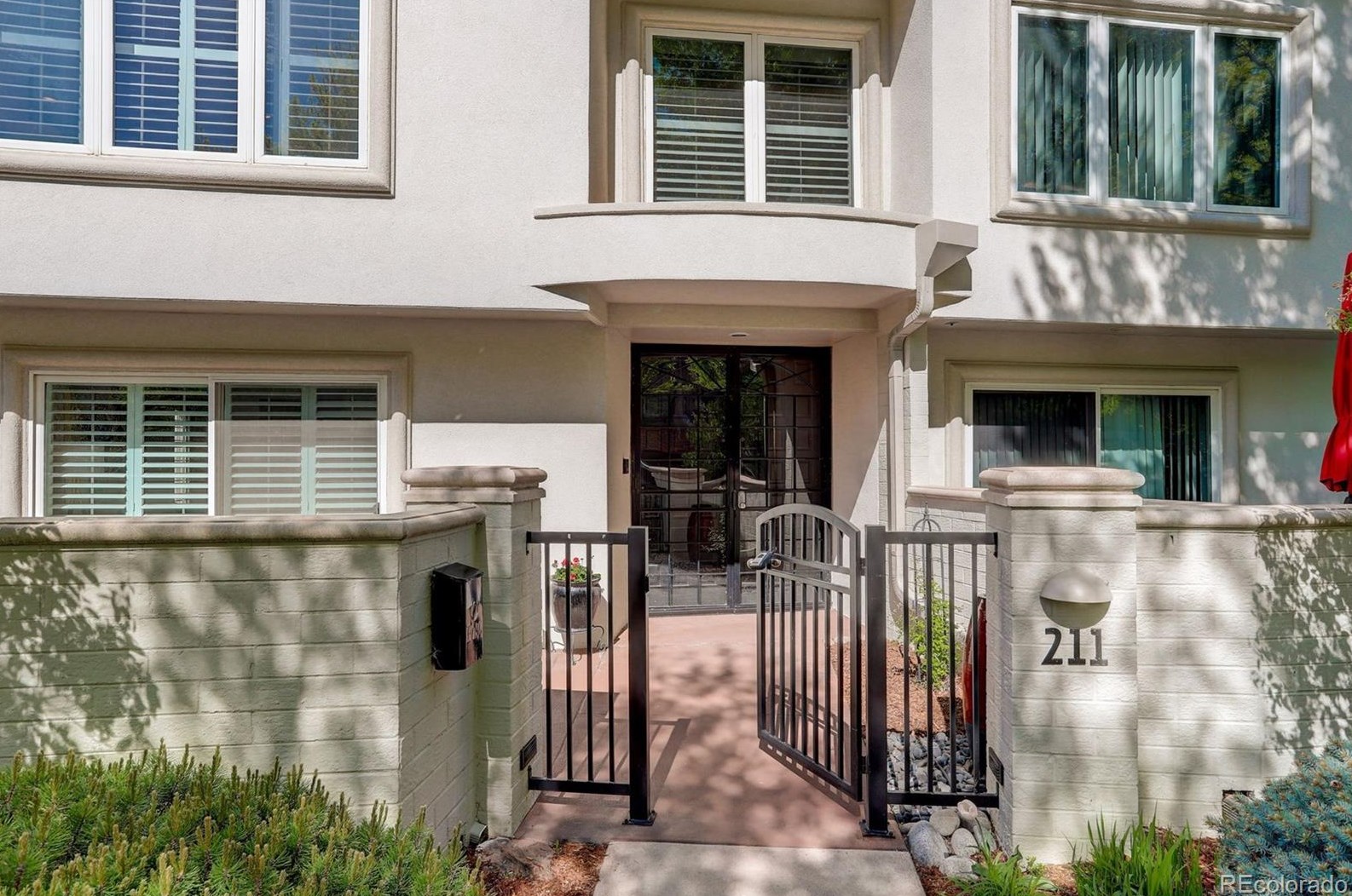 211 Adams St, Denver, CO 80206
