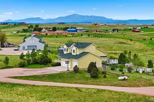 31159 Longhorn Cir, Elizabeth, CO 80107 - Photo 2