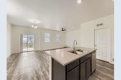 6255 N Gibralter Court, Aurora, CO 80019 - Photo 8