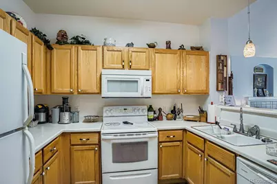 12196 E 2nd Drive, Aurora, CO 80011 - Photo 12