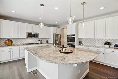 8102 Adams Fork Avenue, Littleton, CO 80125 - Photo 16