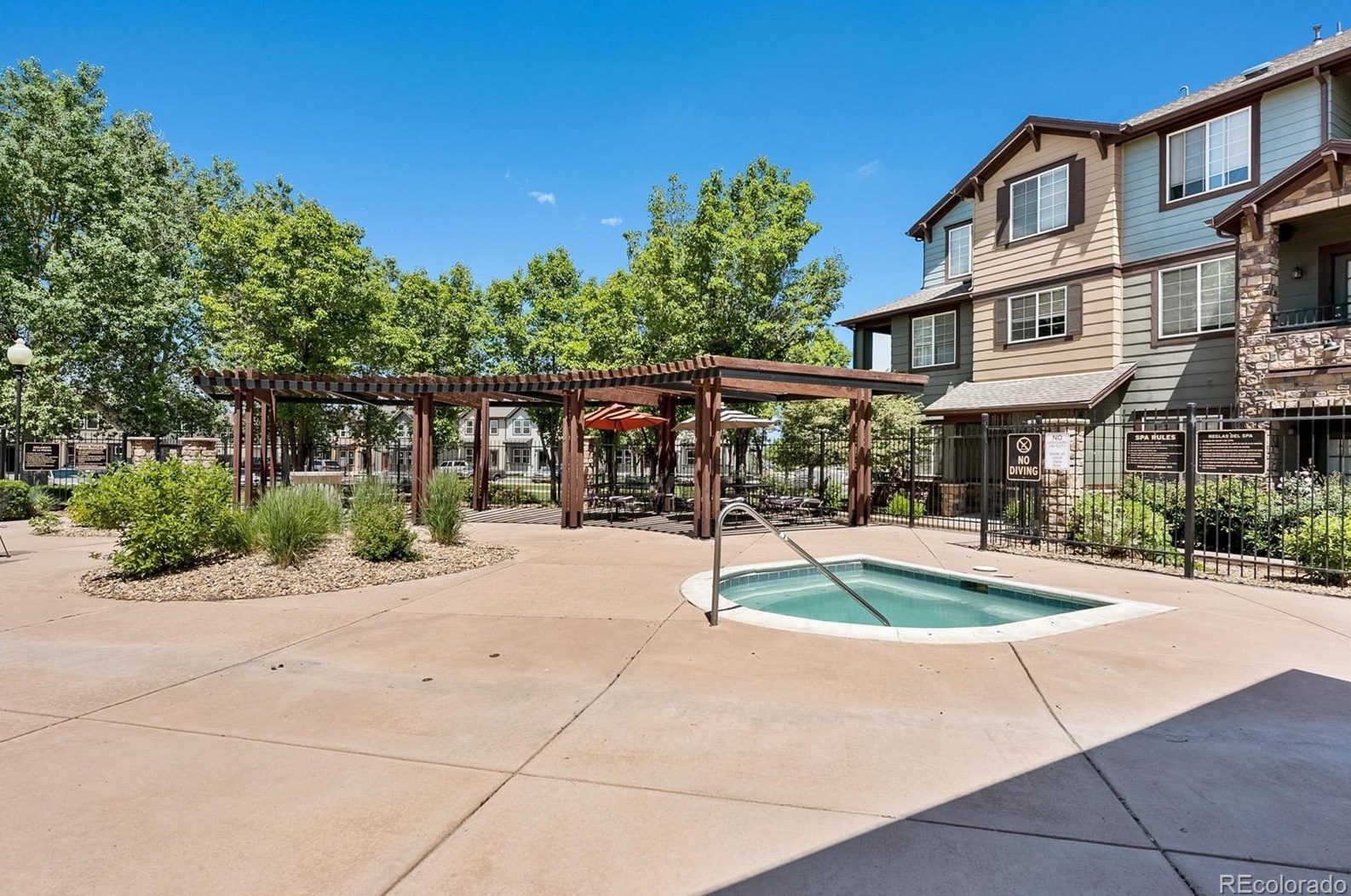 5255 Memphis St, Denver CO  80239-5223 exterior