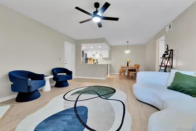 906 S Walden Street #104, Aurora, CO 80017 - Photo 2