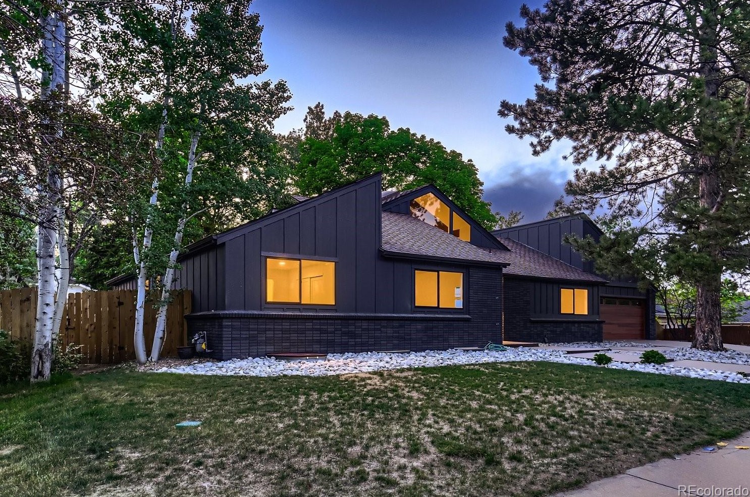 5835 Florence St, Englewood, CO 80111-3714