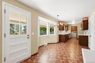 5477 W Hinsdale Place, Littleton, CO 80128 - Photo 10