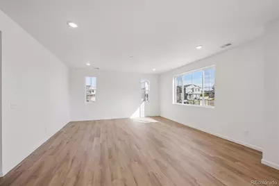 4330 Elkwood Court, Johnstown, CO 80534 - Photo 6