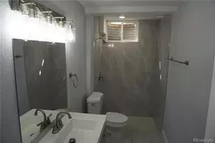5527 Chandler Ct, Denver, CO 80239 - Photo 26