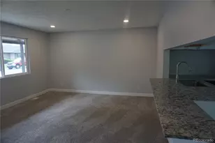 5527 Chandler Ct, Denver, CO 80239 - Photo 4