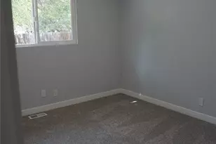 5527 Chandler Ct, Denver, CO 80239 - Photo 16