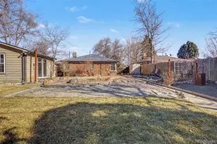 2055 Syracuse St, Denver, CO 80207 - Photo 32