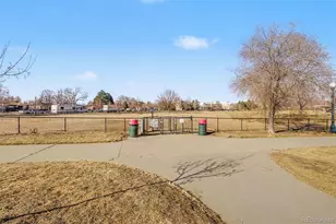 2055 Syracuse St, Denver, CO 80207 - Photo 36