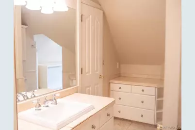 1070 N Marion Street, Denver, CO 80218 - Photo 10