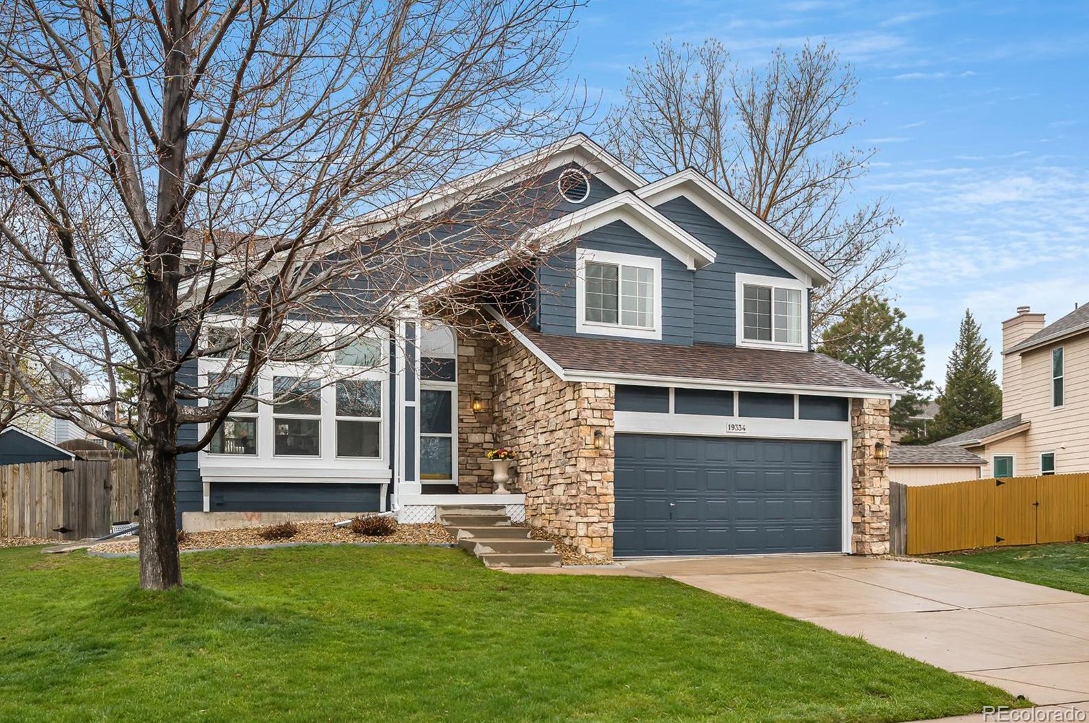 19334 Prentice Pl, Denver CO  80015-3716 exterior