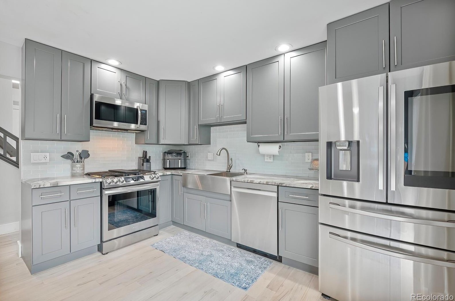 19334 Prentice Pl, Denver CO  80015-3716 exterior