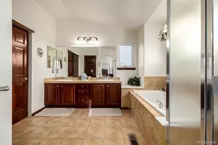 9832 N Crystal Lake Dr, Littleton, CO 80125 - Photo 28