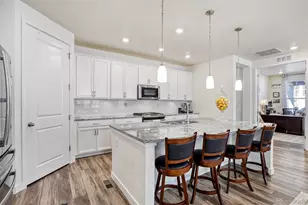 8901 S Ukraine Ct, Aurora, CO 80016 - Photo 6