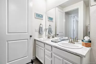 8901 S Ukraine Court, Aurora, CO 80016 - Photo 20