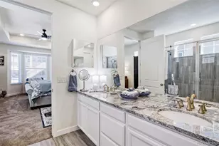 8901 S Ukraine Ct, Aurora, CO 80016 - Photo 16