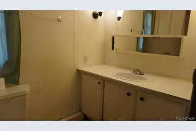 1540 Billings Street, Aurora, CO 80011 - Photo 8