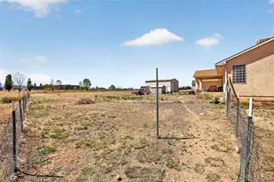 971 S Los Charros Dr, Pueblo, CO 81007 - Photo 24