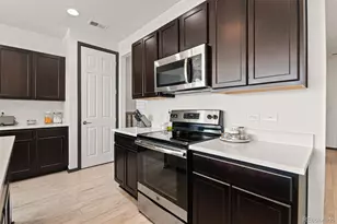 10476 Akron St, Commerce City, CO 80640 - Photo 14