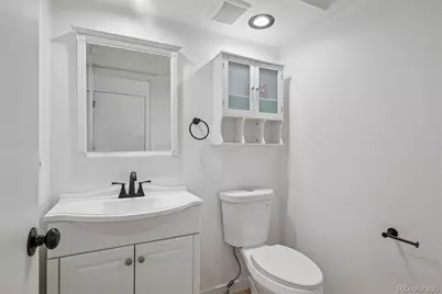 1156 S Rifle Circle, Aurora, CO 80017 - Photo 16