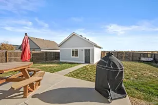2804 Rose Hill St, Strasburg, CO 80136 - Photo 28