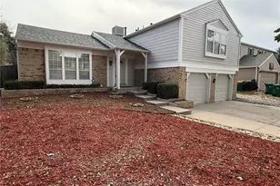 1578 S Vaughn Cir, Aurora, CO 80012 - Photo 2