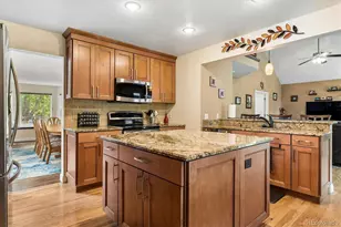 9675 Red Oakes Pl, Littleton, CO 80126 - Photo 2