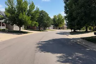 465 Whitetail Cir, Lafayette, CO 80026 - Photo 2
