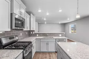 736 N Carrie Ct, Watkins, CO 80137 - Photo 12