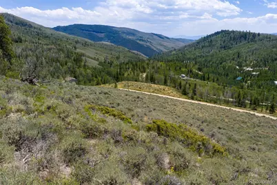 205 Gcr 2416, Kremmling, CO 80459 - Photo 2