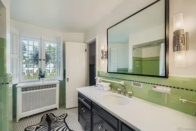 2124 E 4th Avenue, Denver, CO 80206 - Photo 24