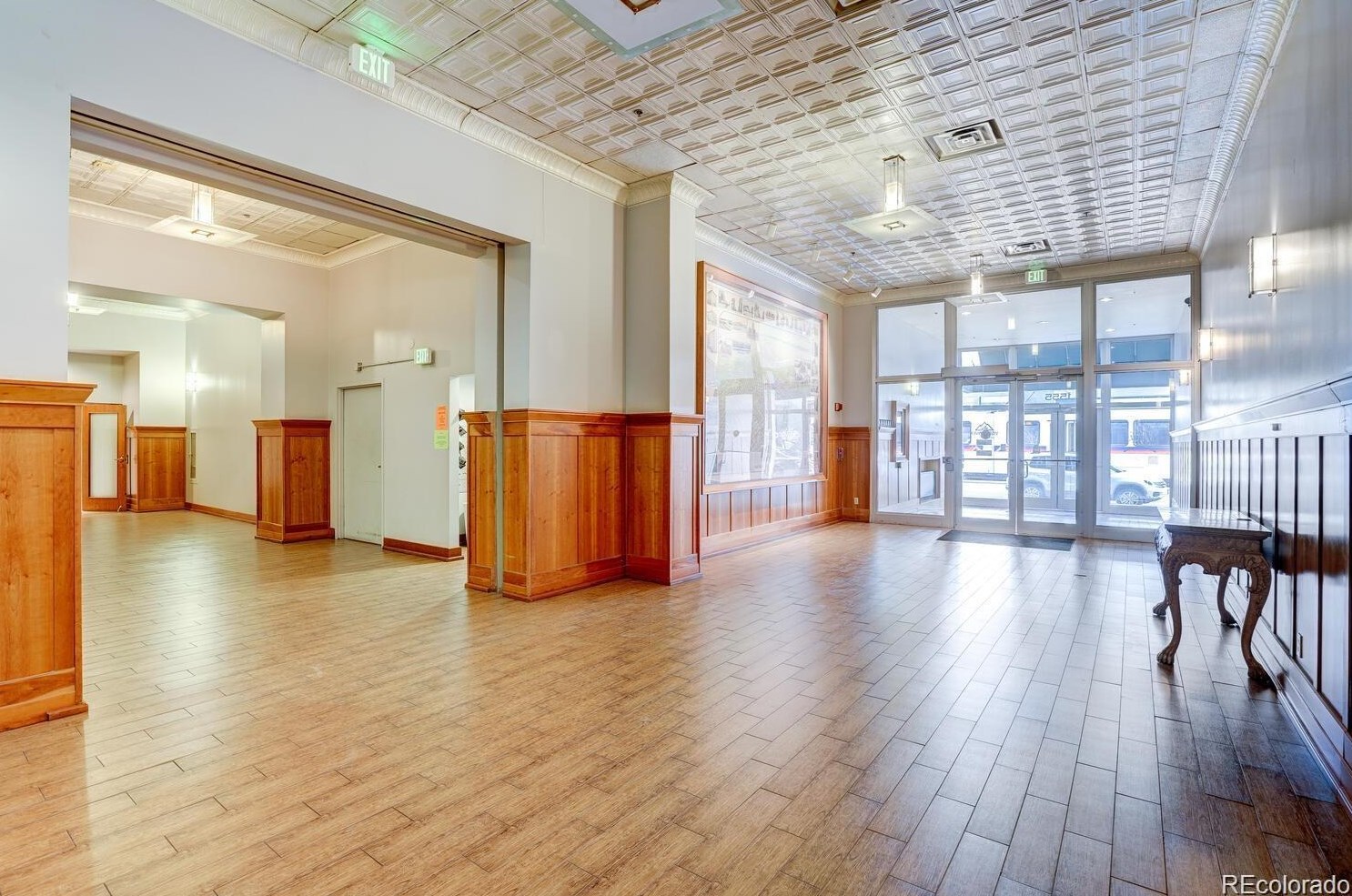 1555 California St #402, Denver, CO 80202
