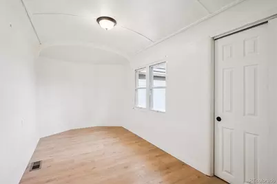 2110 Eagle Circle, Aurora, CO 80011 - Photo 12