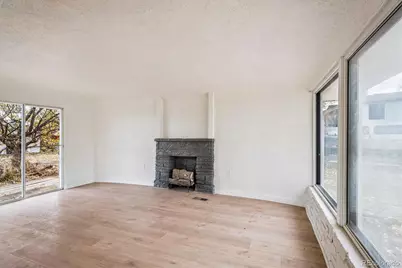2110 Eagle Circle, Aurora, CO 80011 - Photo 2