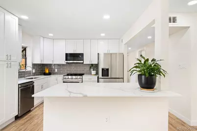 769 Troy Court, Aurora, CO 80011 - Photo 8