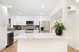 769 Troy Ct, Aurora, CO 80011 - Photo 8