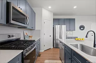 12407 E 102nd Ave, Commerce City, CO 80022 - Photo 18