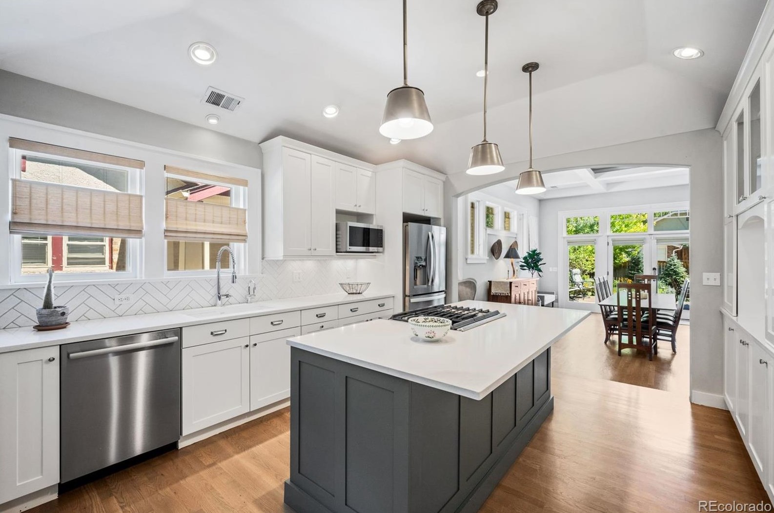 850 York St, Denver CO  80206-3750 exterior