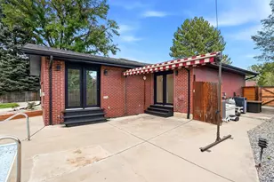 2451 S Holly Pl, Denver, CO 80222 - Photo 44