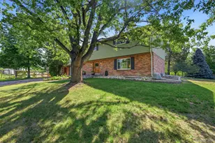 1186 E Davies Ct, Centennial, CO 80122 - Photo 2