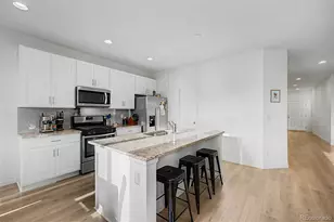 121 S Vandriver Wy, Aurora, CO 80018 - Photo 20