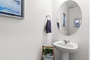 27436 E Byers Pl, Aurora, CO 80018 - Photo 14