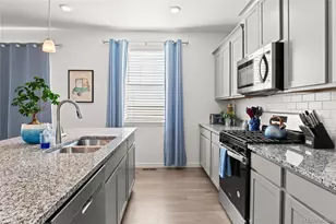 27436 E Byers Pl, Aurora, CO 80018 - Photo 8