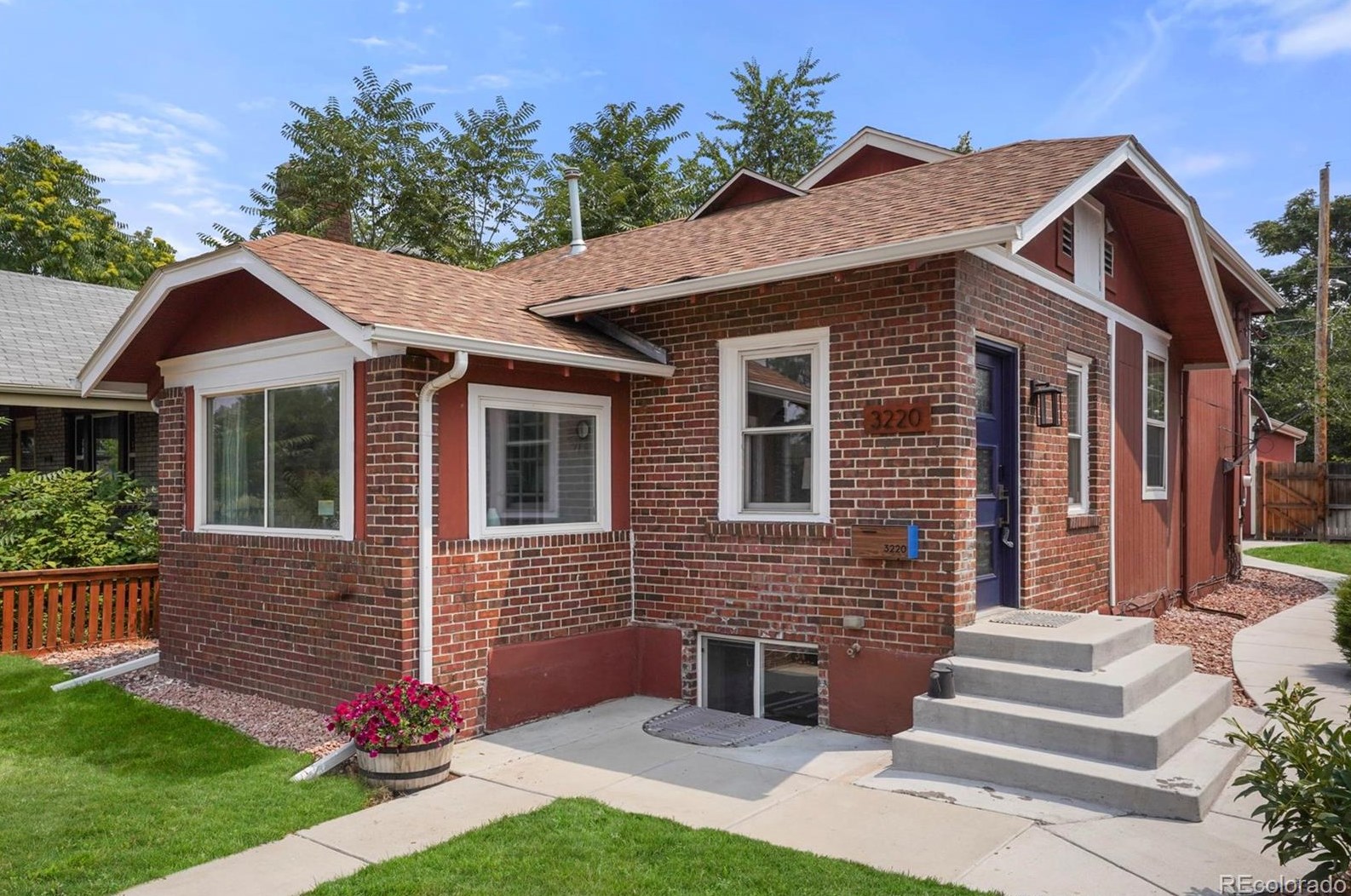 3220 York St, Denver, CO 80205-4165