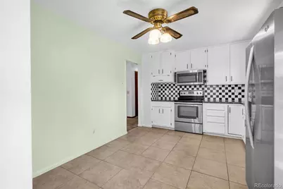 1260 S Moline Street, Aurora, CO 80012 - Photo 8