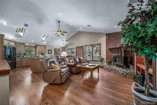 1087 Tenderfoot Dr, Larkspur, CO 80118 - Photo 10