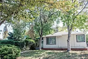 832 Elmira St, Aurora, CO 80010 - Photo 2